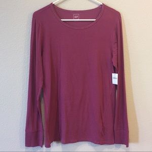 Gap long sleeve tee
